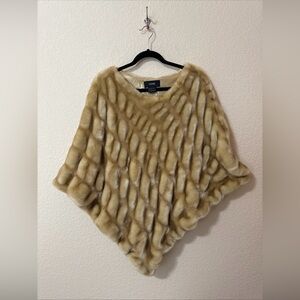 Surell Faux Fur Poncho Cape Jacket One Size Golden Brown Lined Special Events